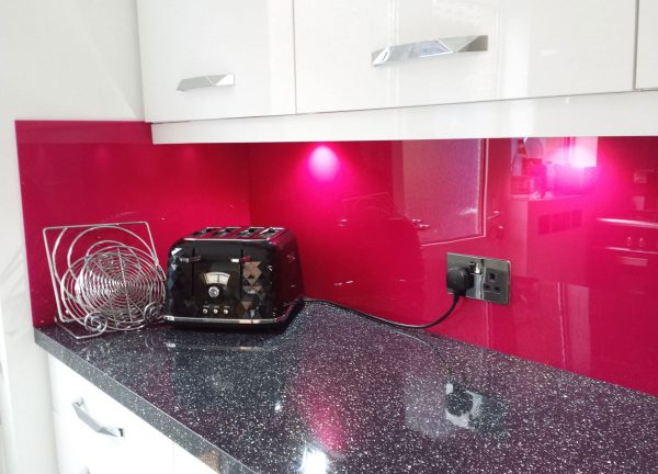 Magenta Pink Acrylic Kitchen Splashback (Gloss Finish)